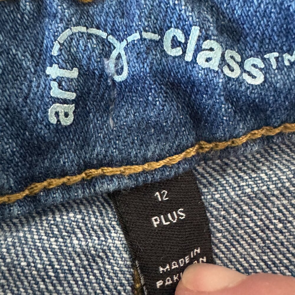 Art Class Like New Dark Wash Distressed Girls Skinny Jeans Sz 12 Plus - Picture 5 of 7